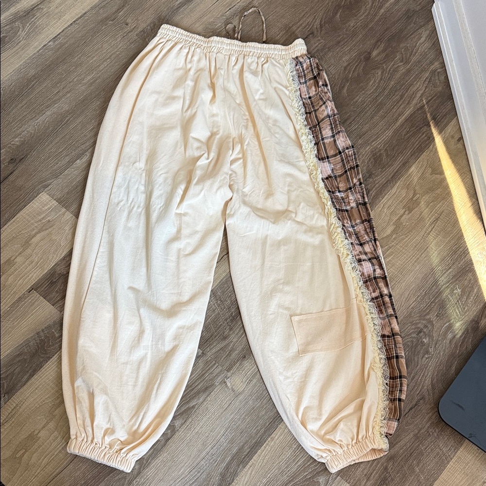 POL Cream and Brown Plaid Patchwork Joggers - Picture 5 of 5